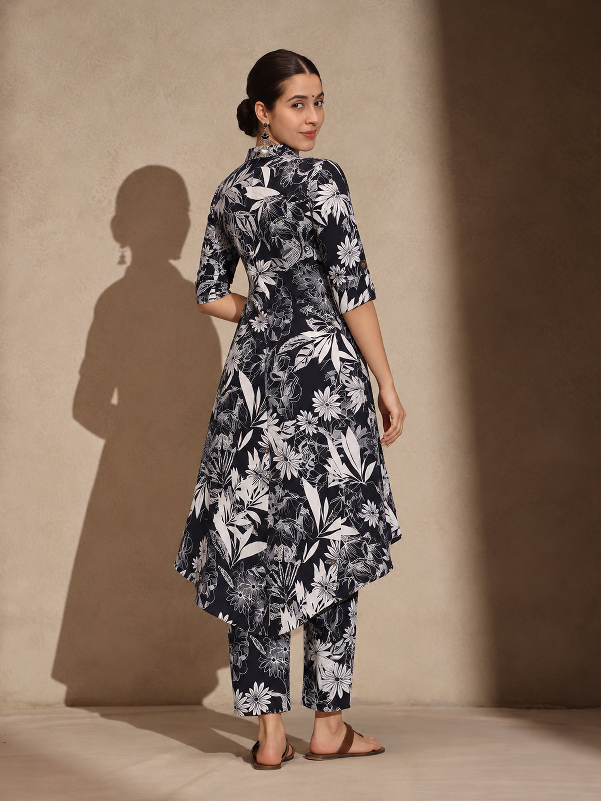 Black Floral Cotton Blend Collar Neck A-Line Kurti Set Dress