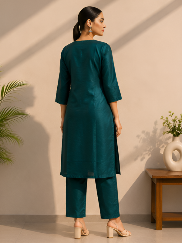 Peacock Green Silk Blend Kurti With Pant